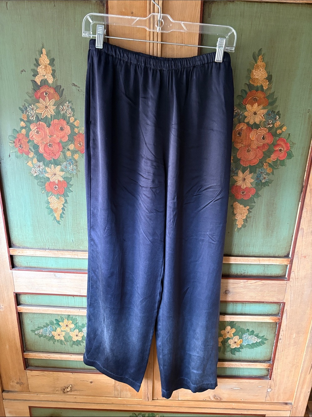 Eileen Fisher 100% silk charmeuse pull on pants